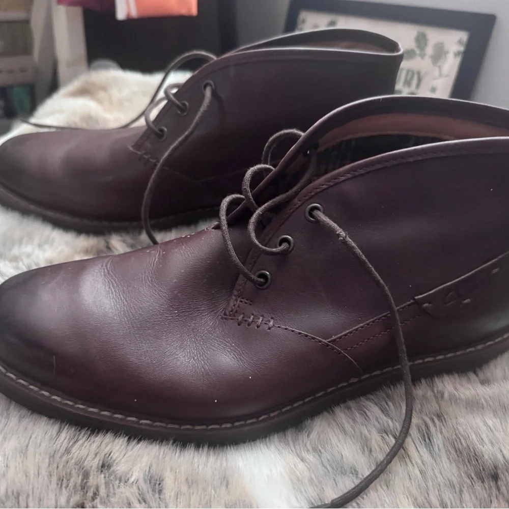 Clarks Men's Dark Brown Chukka Boots Size 9.5